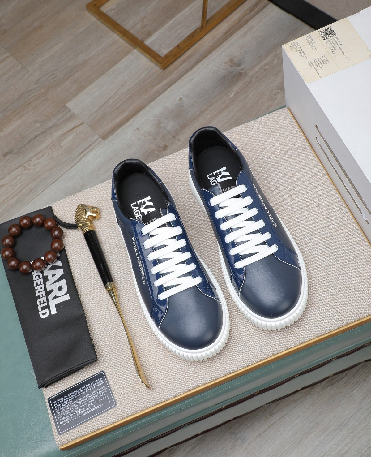 Karl Lagerfeld Low-Top Logo Sneakers