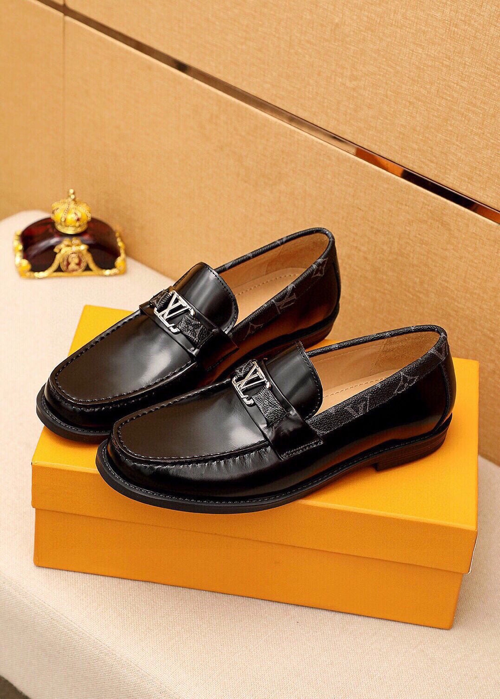 Louis Vuitton Moc-Toe Hardware Loafers