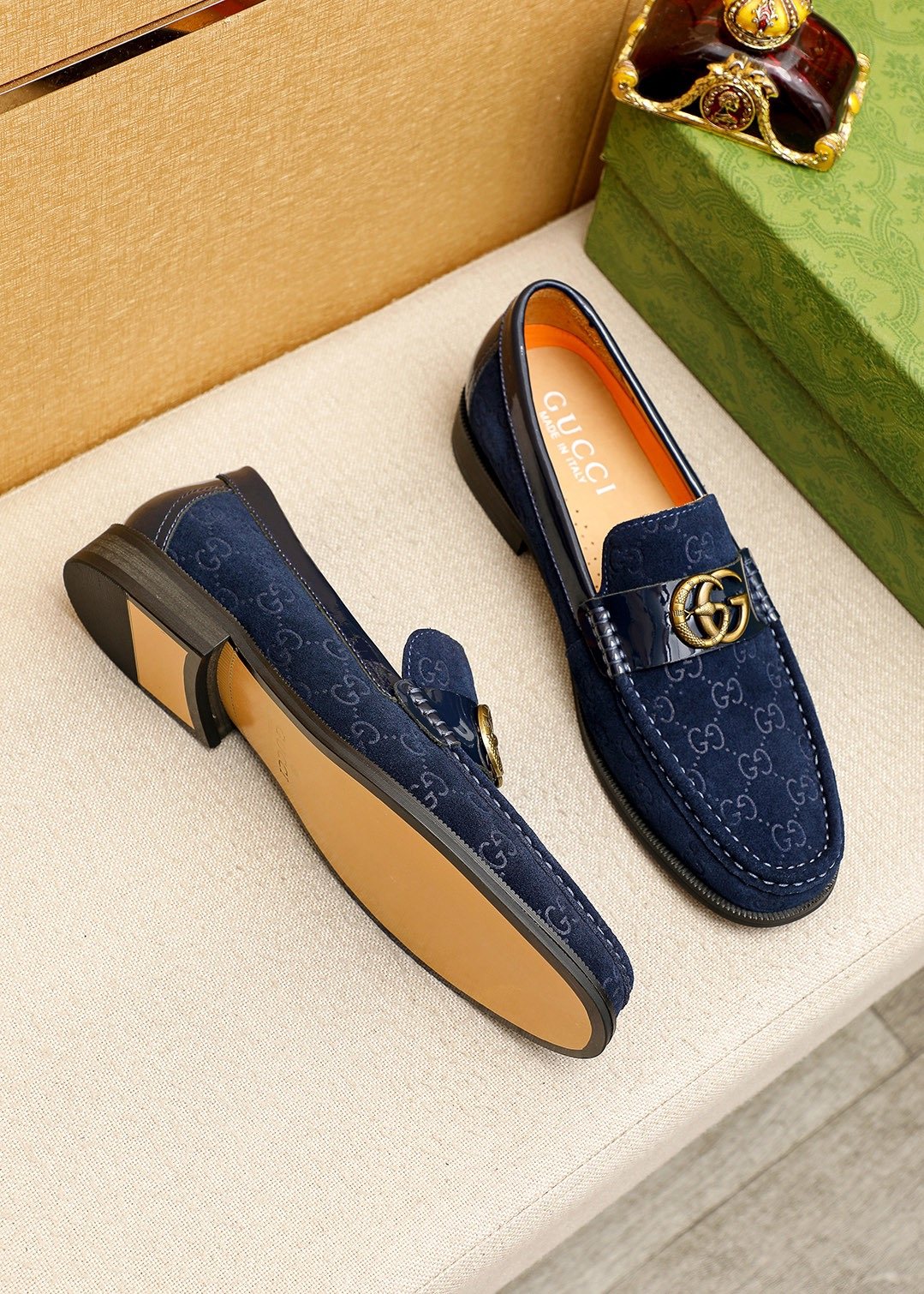 Gucci Monogram Logo-Hardware Loafers